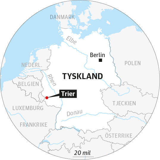 Flera Personer Pakorda Av Bil I Centrala Trier Dn Se